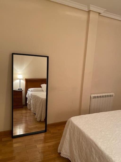 Lovely 2 Bedrooms Apartment Main Square Plasencia Εξωτερικό φωτογραφία