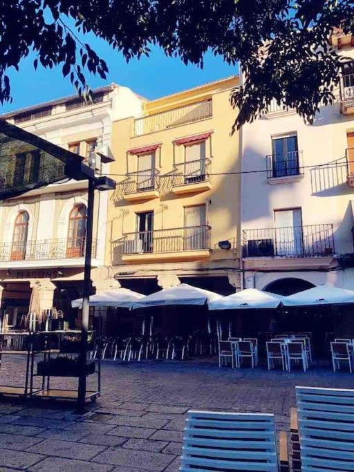 Lovely 2 Bedrooms Apartment Main Square Plasencia Εξωτερικό φωτογραφία